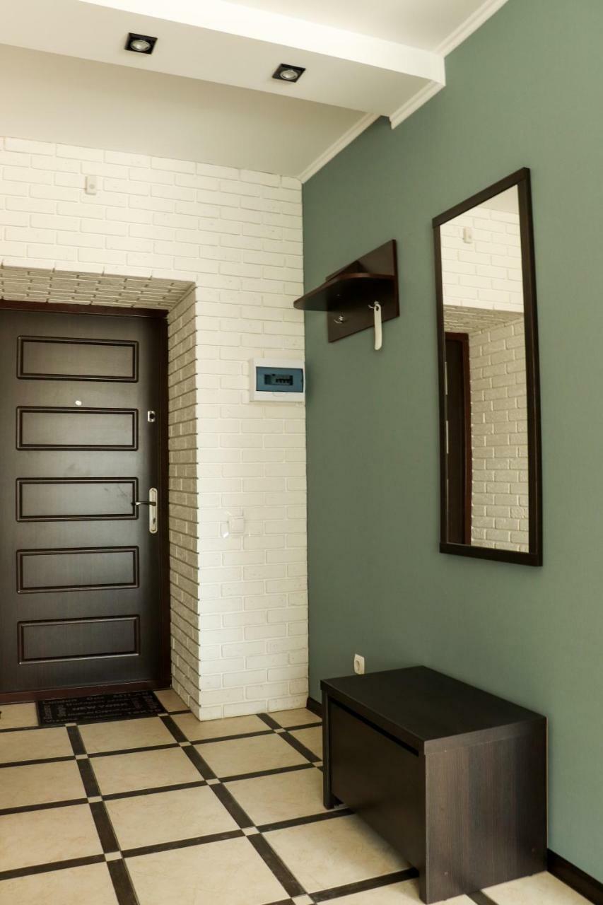 Blue Apartments On Kotsyubinsky Avenue Vinnytsia Ngoại thất bức ảnh